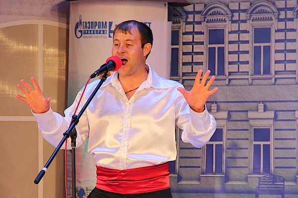 Денис Азисов