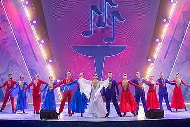 Танцевальный коллектив «Музыка сердца» с номером «Слушайте музыку сердца», Газпром трансгаз Томск